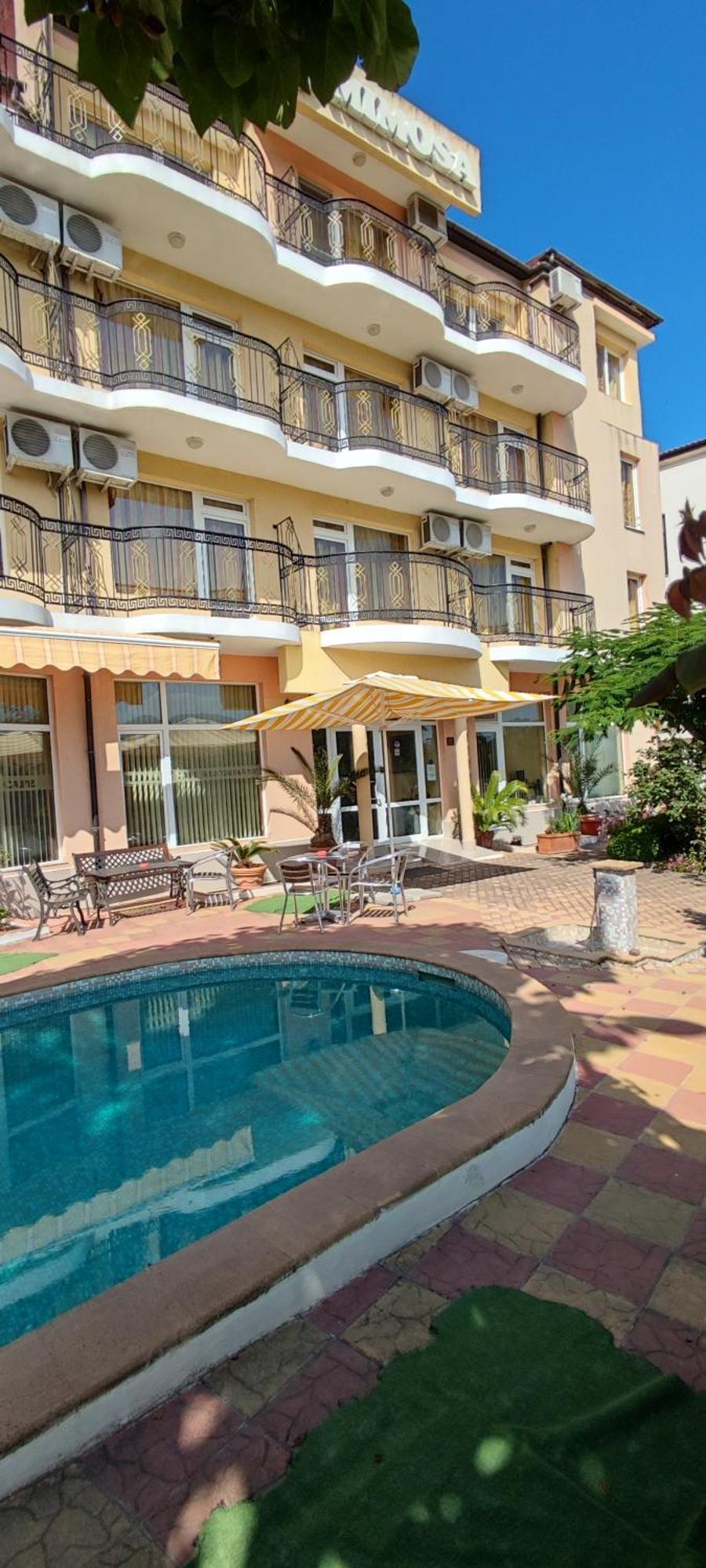 Family Hotel Mimosa 사레보 외부 사진